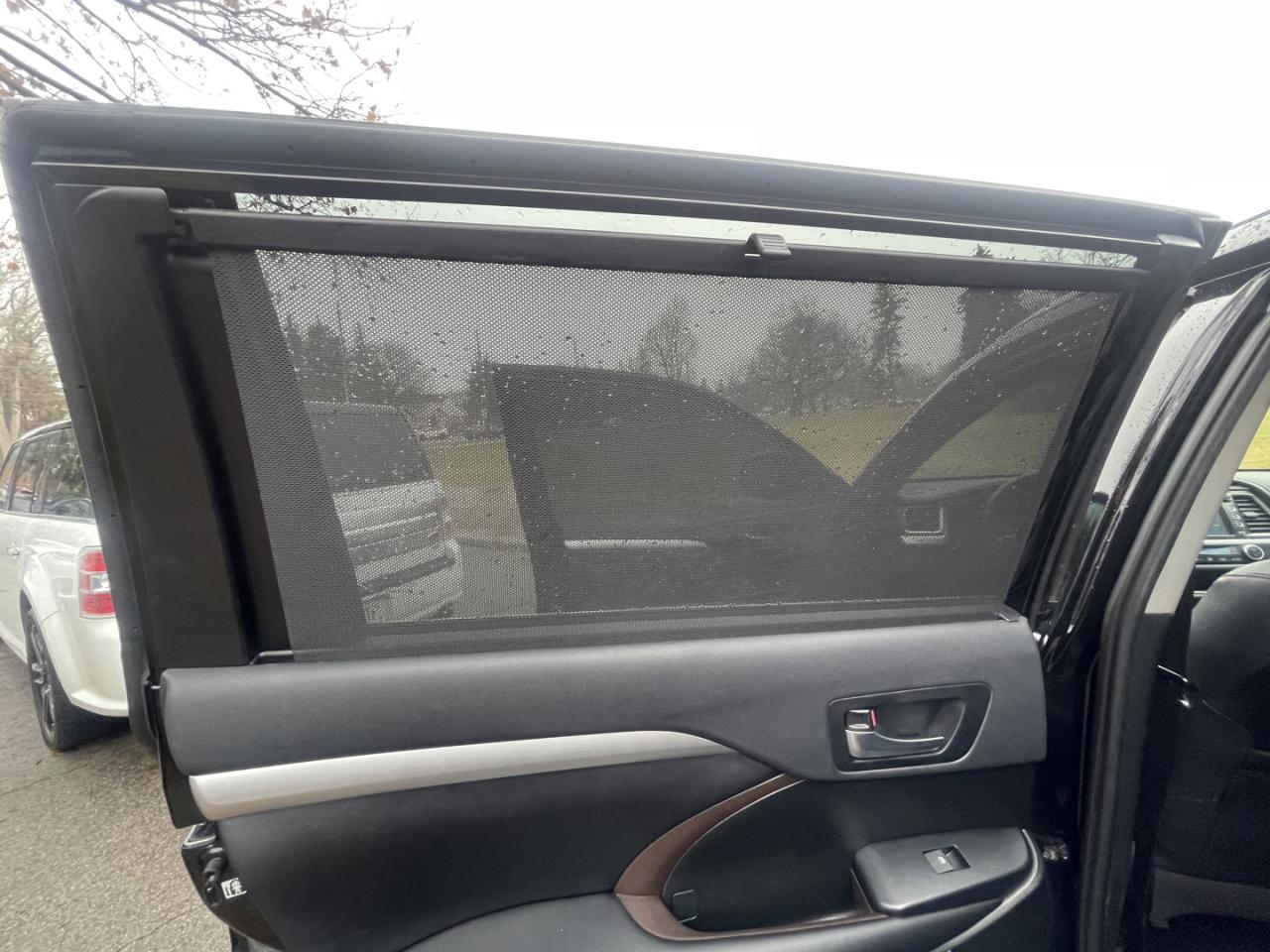 2019 Toyota Highlander XLE AWD *Nav/Sunroof Photo