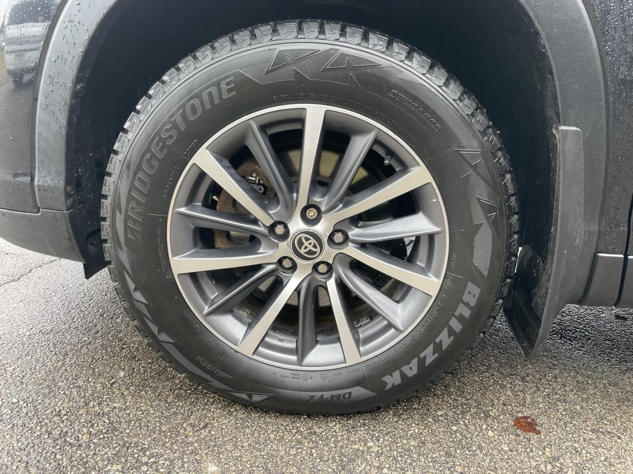 2019 Toyota Highlander XLE AWD *Nav/Sunroof Photo