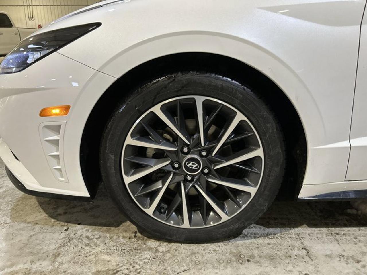 2021 Hyundai Sonata Luxury | 360 Camera | Remote Start | Panoramic Roof Photo