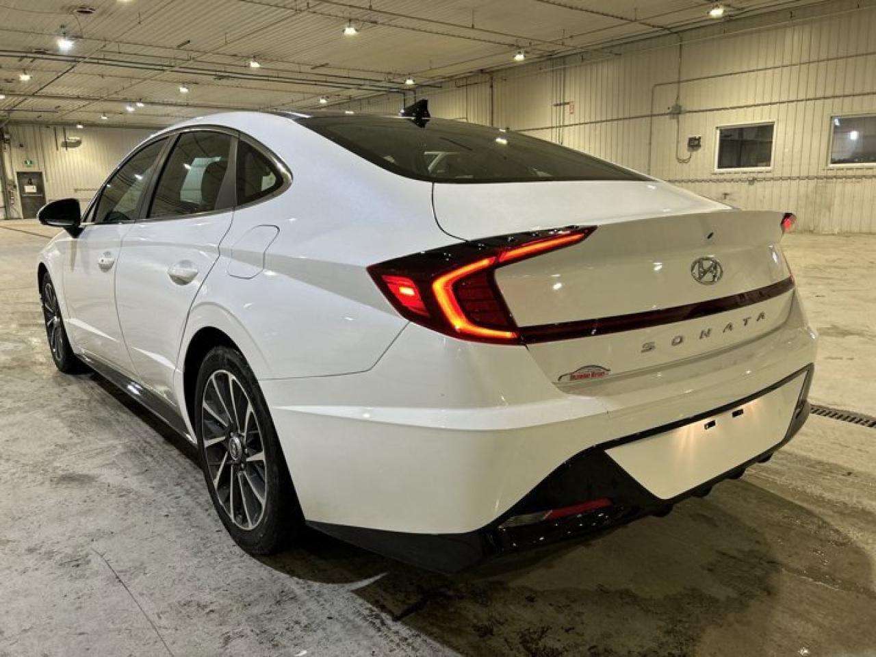 2021 Hyundai Sonata Luxury | 360 Camera | Remote Start | Panoramic Roof Photo