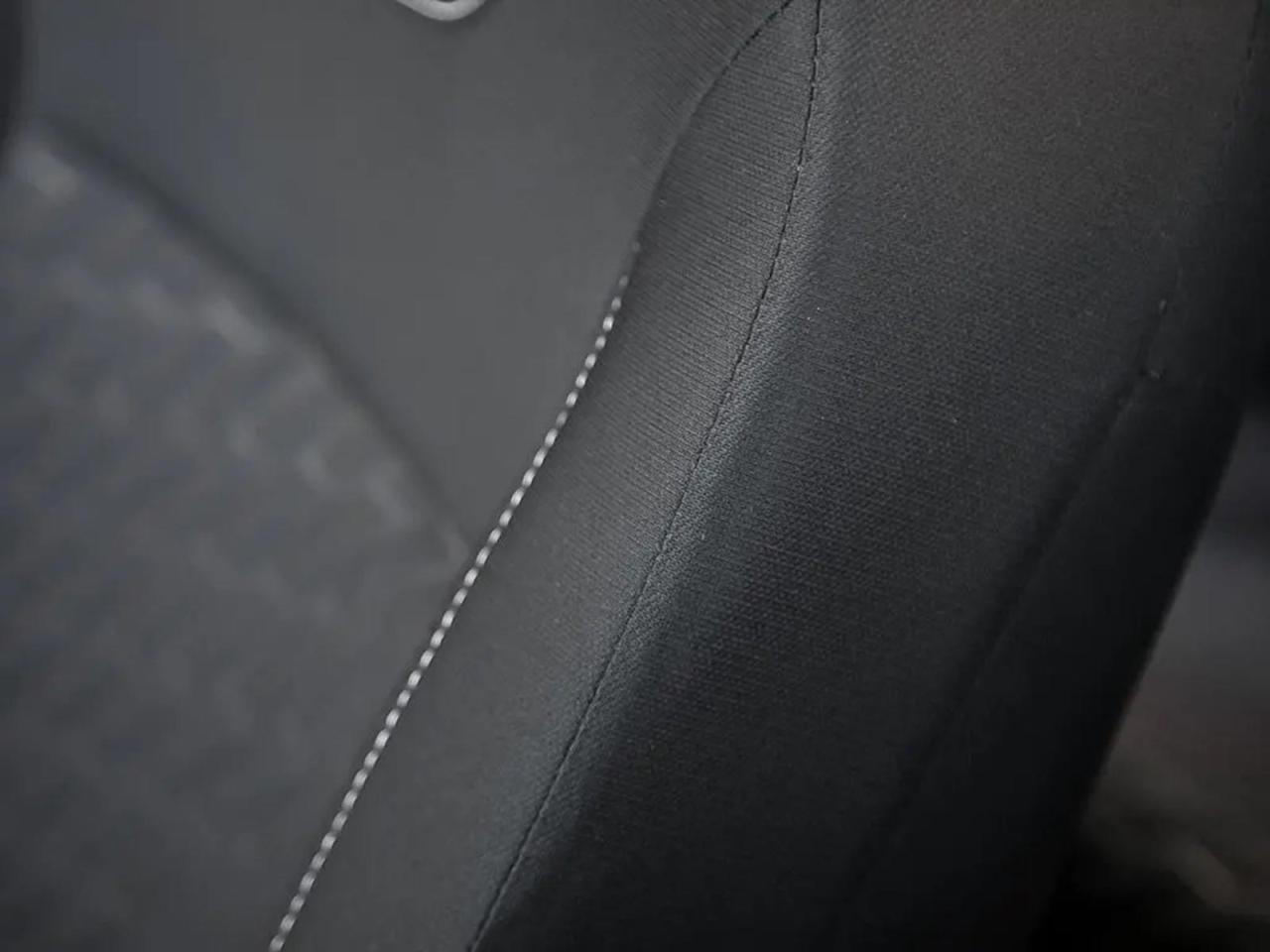 2025 Nissan Kicks Play SV Photo2