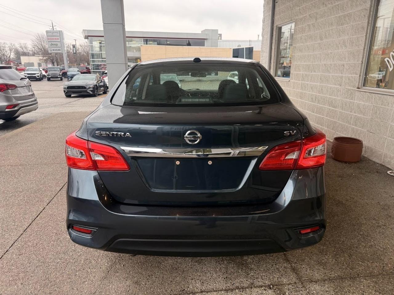 2018 Nissan Sentra 1.8 SV Photo4