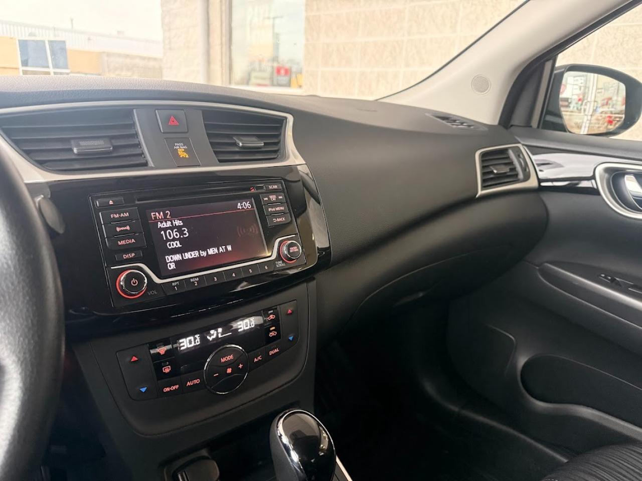 2018 Nissan Sentra 1.8 SV Photo