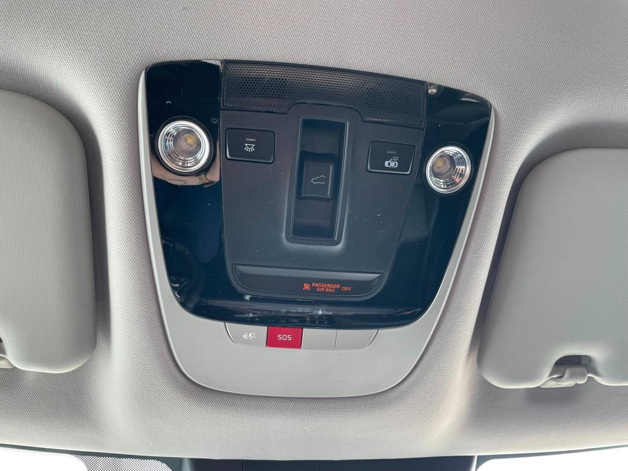 2025 Kia Seltos SX w/Black Interior Used Dealer Demo | Navigation | Sunroof | Sofino Leather | Head-Up Display | Bose® Sound System | 18" Wheels Photo