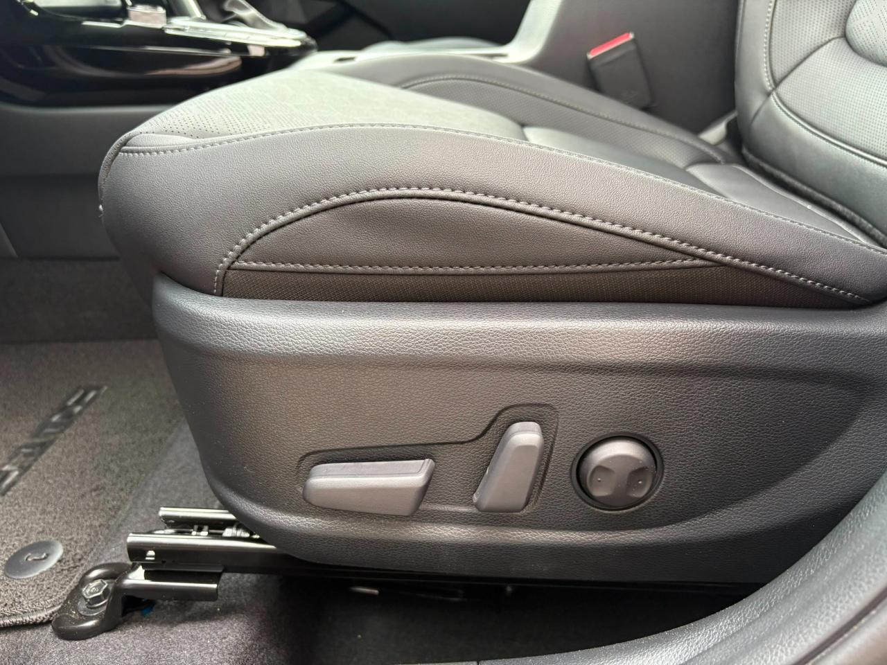 2025 Kia Seltos X-Line Used Dealer Demo | Navigation | Sunroof | Sofino Leather | Head-Up Display | Bose® Sound System | 18" Wheels Photo