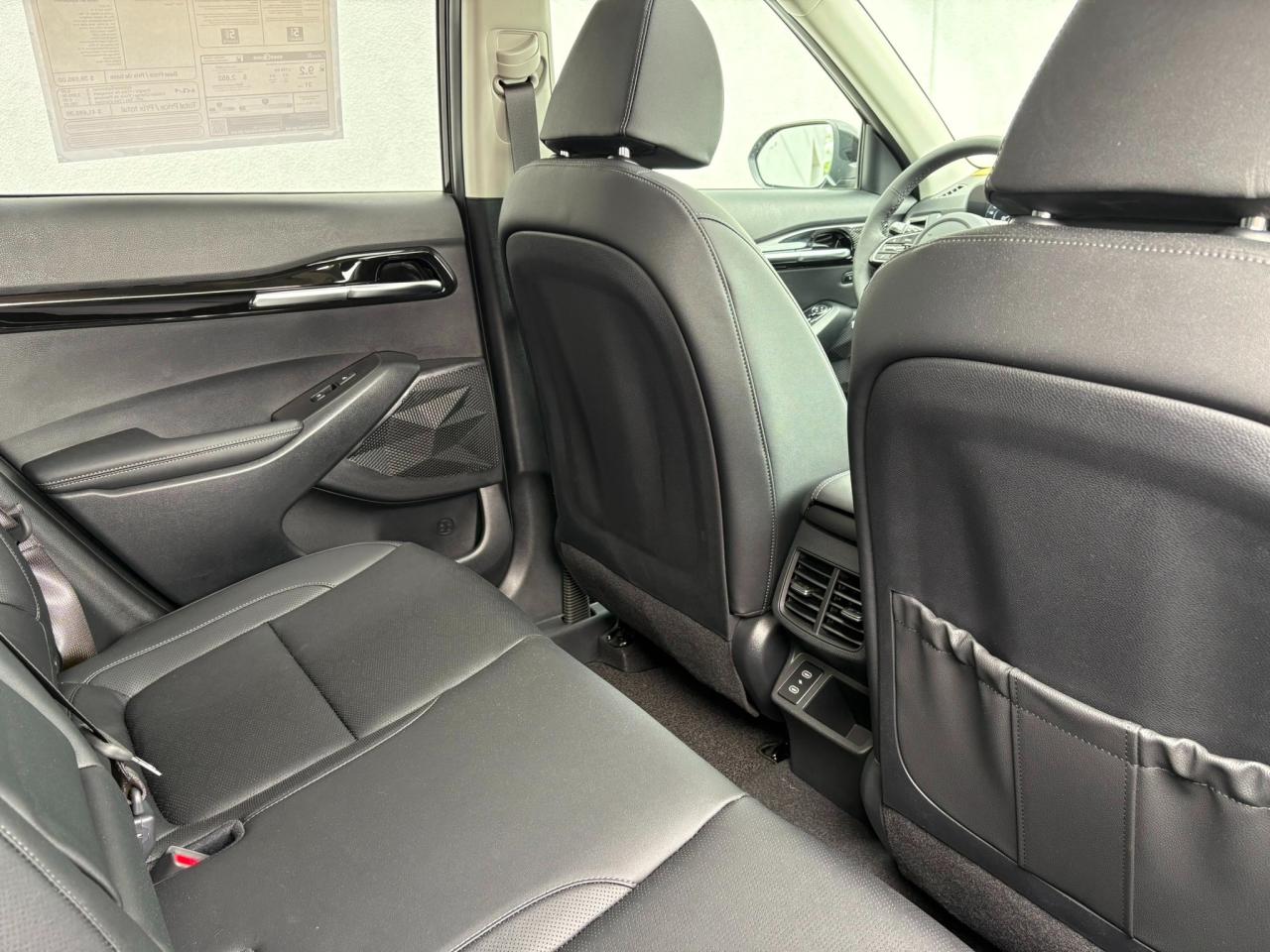 2025 Kia Seltos X-Line Used Dealer Demo | Navigation | Sunroof | Sofino Leather | Head-Up Display | Bose® Sound System | 18" Wheels Photo