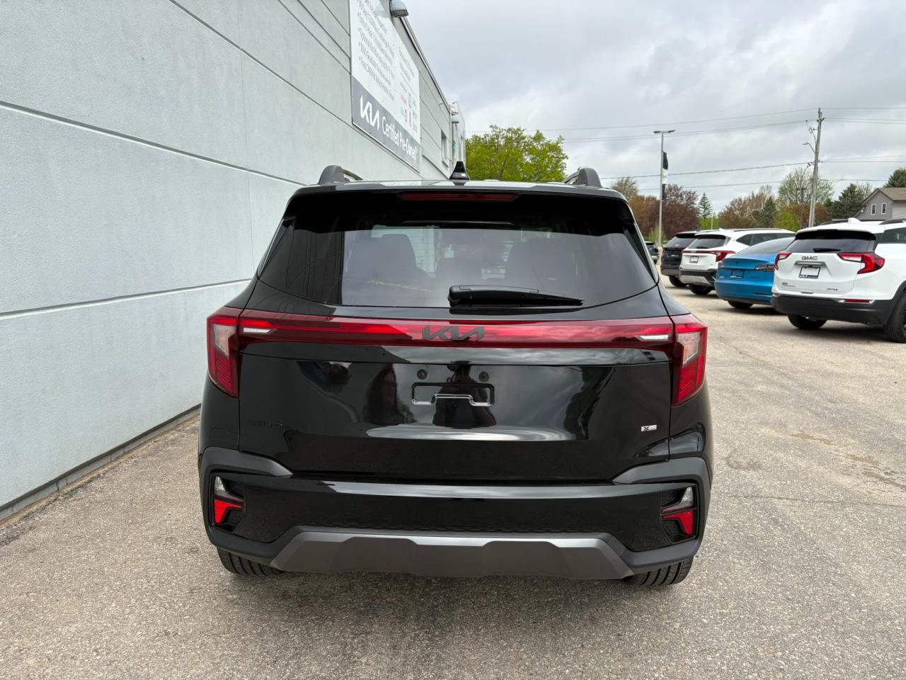 2025 Kia Seltos X-Line Used Dealer Demo | Navigation | Sunroof | Sofino Leather | Head-Up Display | Bose® Sound System | 18" Wheels Photo