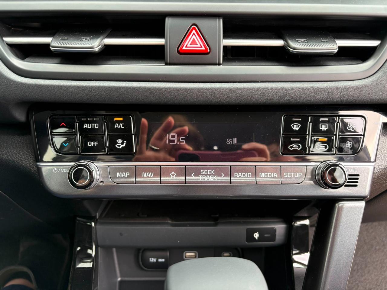 2025 Kia Seltos X-Line Used Dealer Demo | Navigation | Sunroof | Sofino Leather | Head-Up Display | Bose® Sound System | 18" Wheels Photo