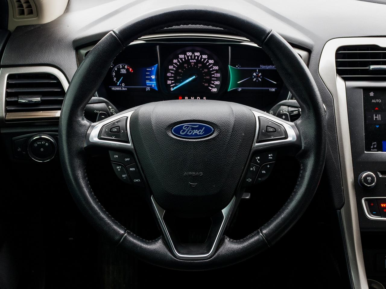 2018 Ford Fusion SE FWD | CLEAN TITLE | Photo