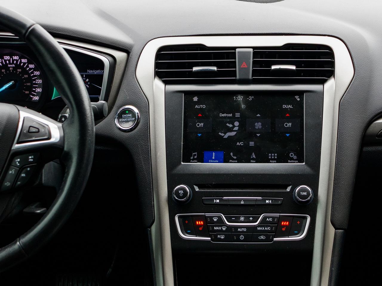 2018 Ford Fusion SE FWD | CLEAN TITLE | Photo