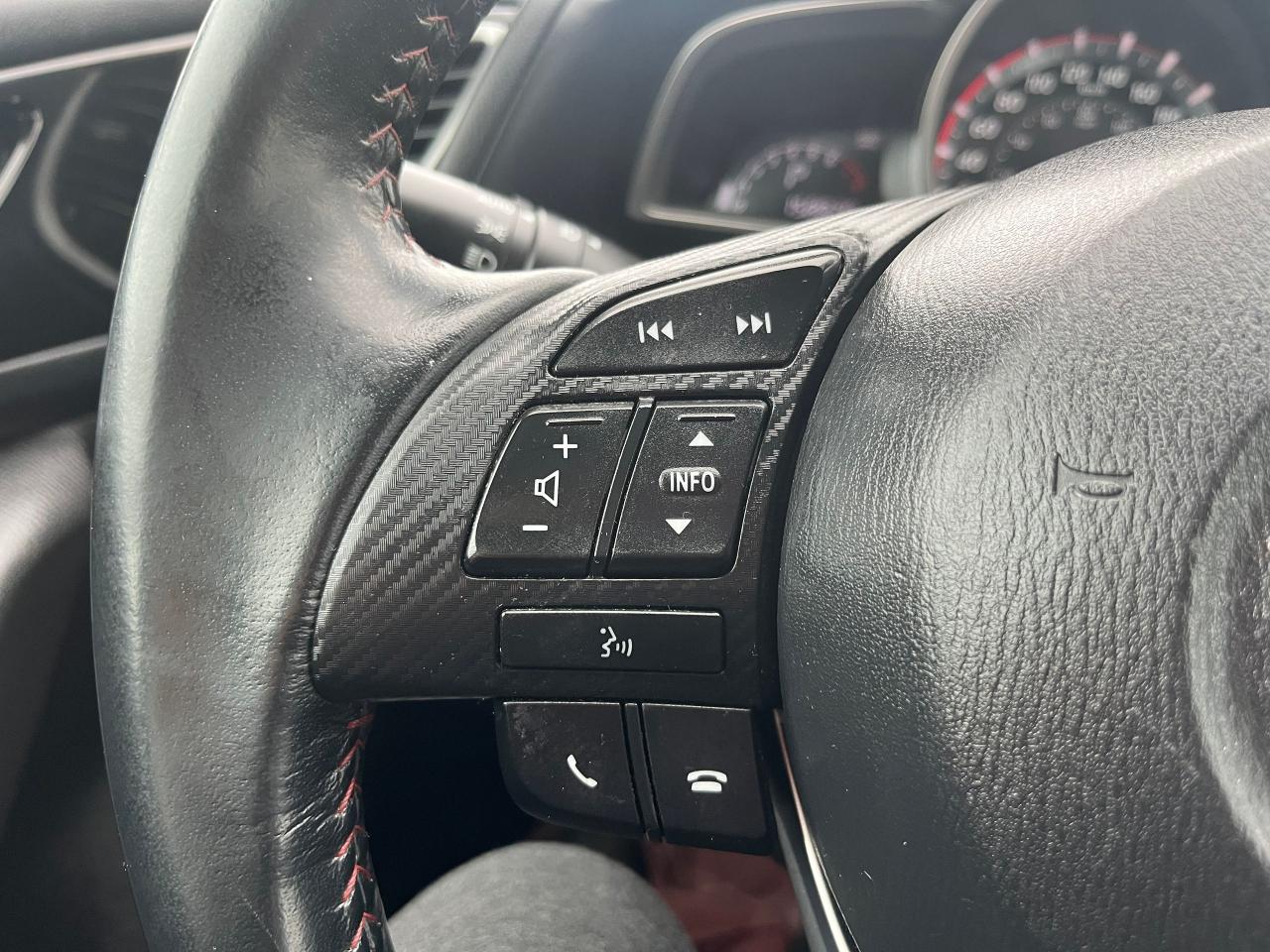 2014 Mazda MAZDA3 4dr Sdn Auto GS-SKY Photo