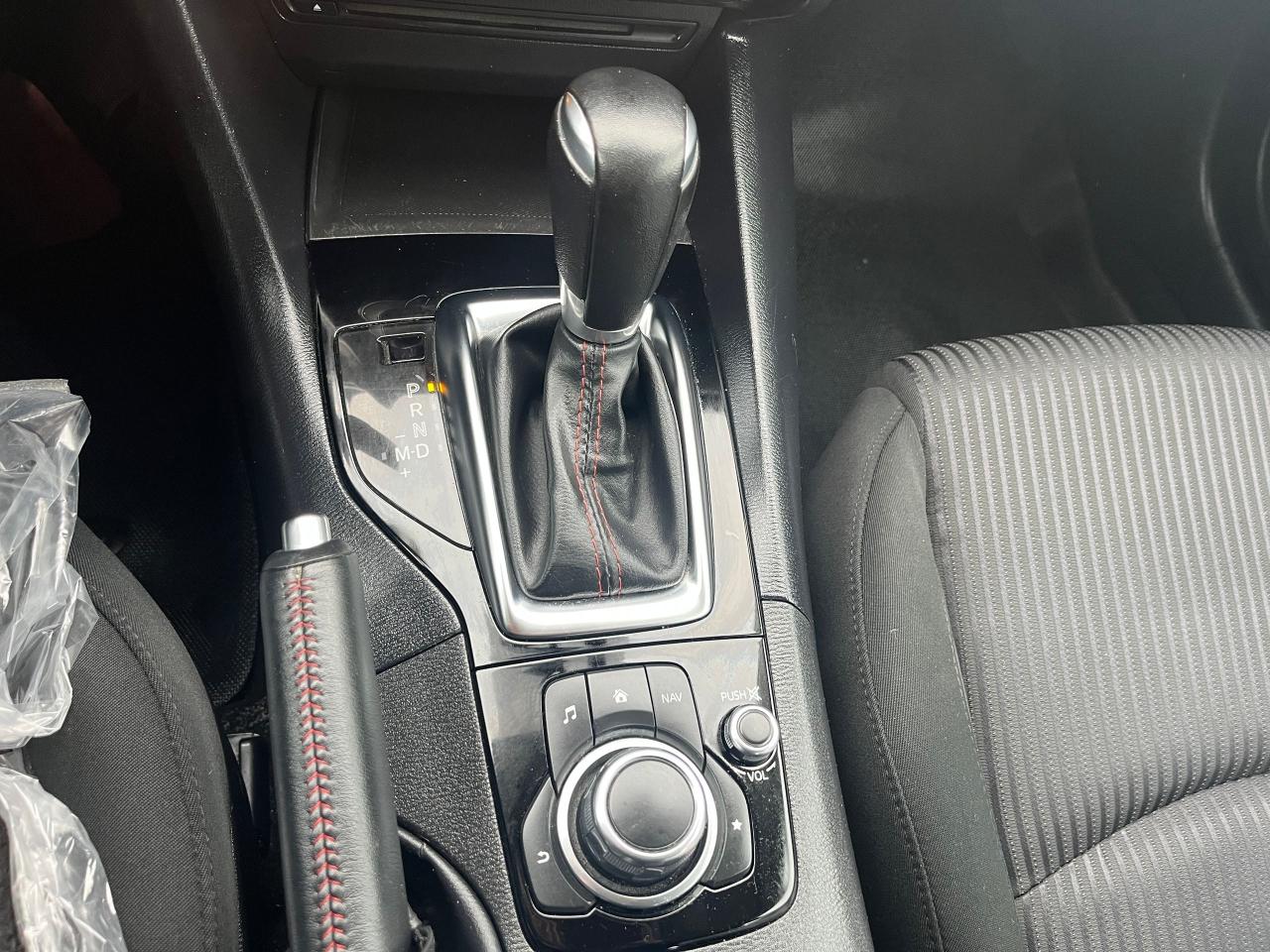 2014 Mazda MAZDA3 4dr Sdn Auto GS-SKY Photo