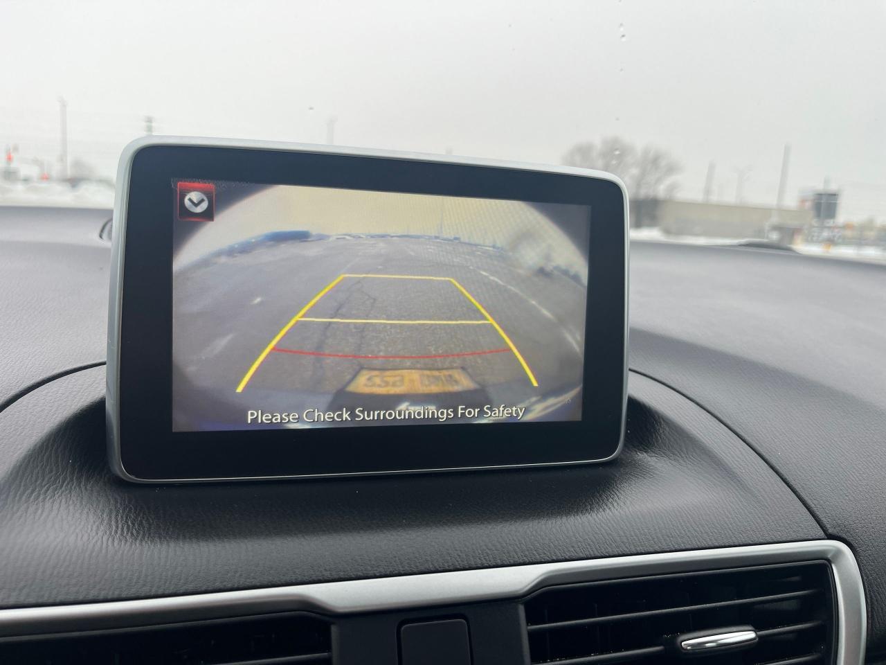 2014 Mazda MAZDA3 4dr Sdn Auto GS-SKY Photo