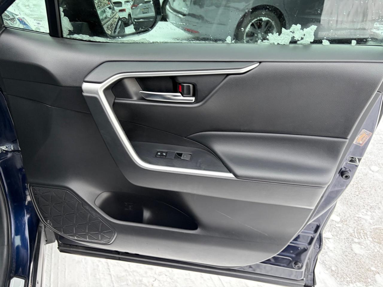 2024 Toyota RAV4 XLE Photo