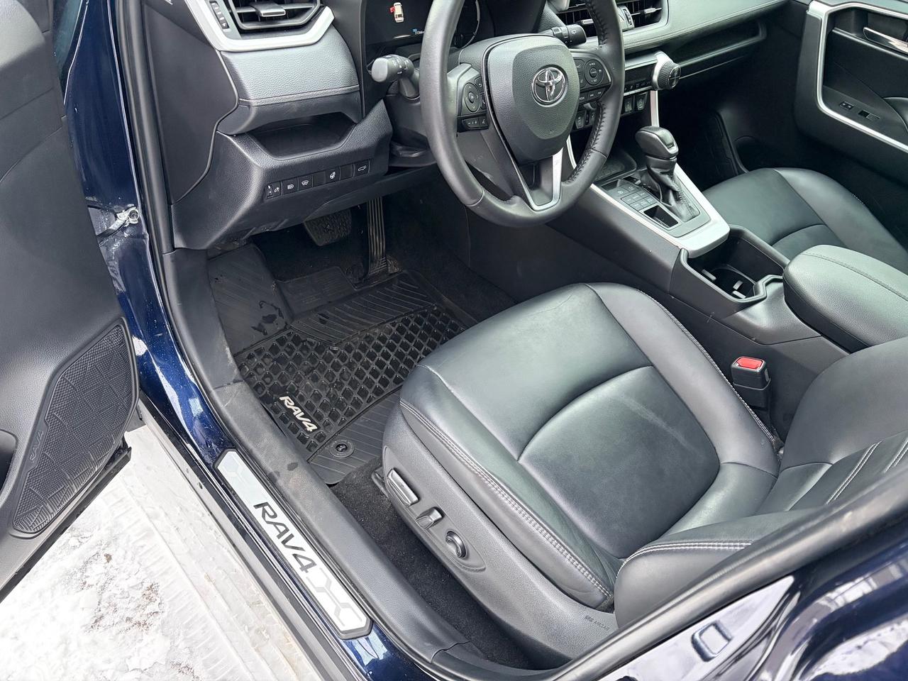 2024 Toyota RAV4 XLE Photo