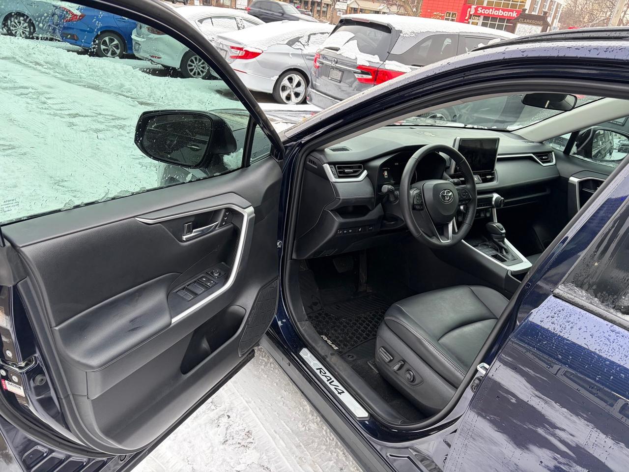 2024 Toyota RAV4 XLE Photo