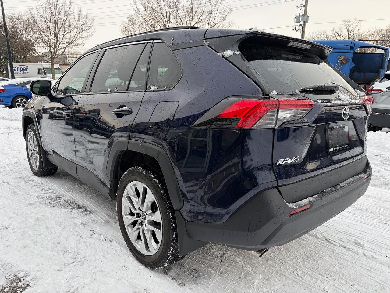 2024 Toyota RAV4 XLE Photo