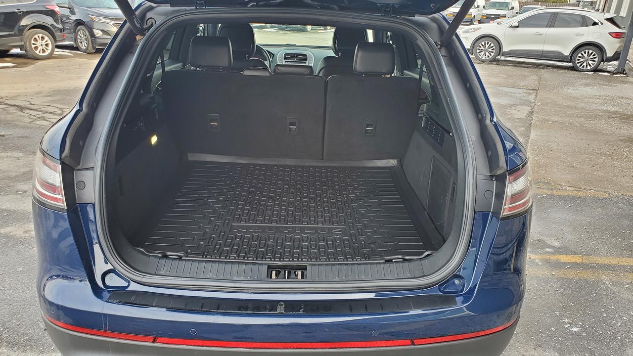 2020 Lincoln Nautilus Reserve AWD-NAVIGATION-PAN ROOF-HEATED/COOLED LEAT Photo