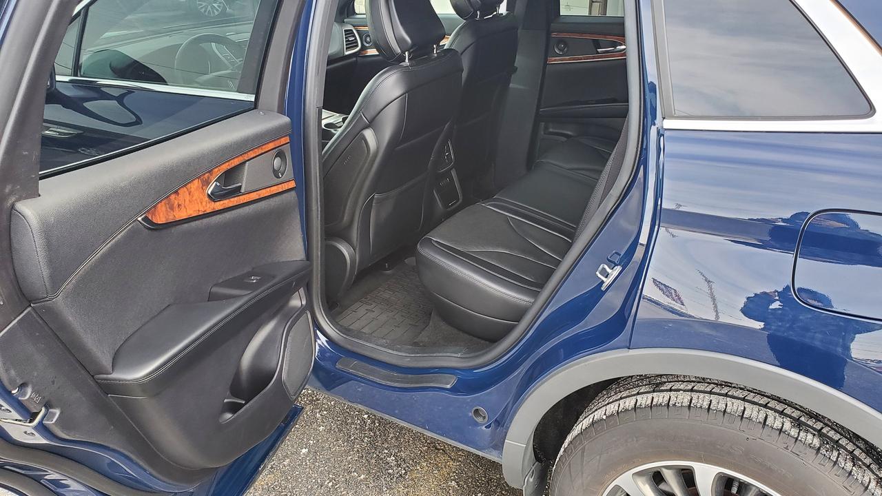 2020 Lincoln Nautilus Reserve AWD-NAVIGATION-PAN ROOF-HEATED/COOLED LEAT Photo