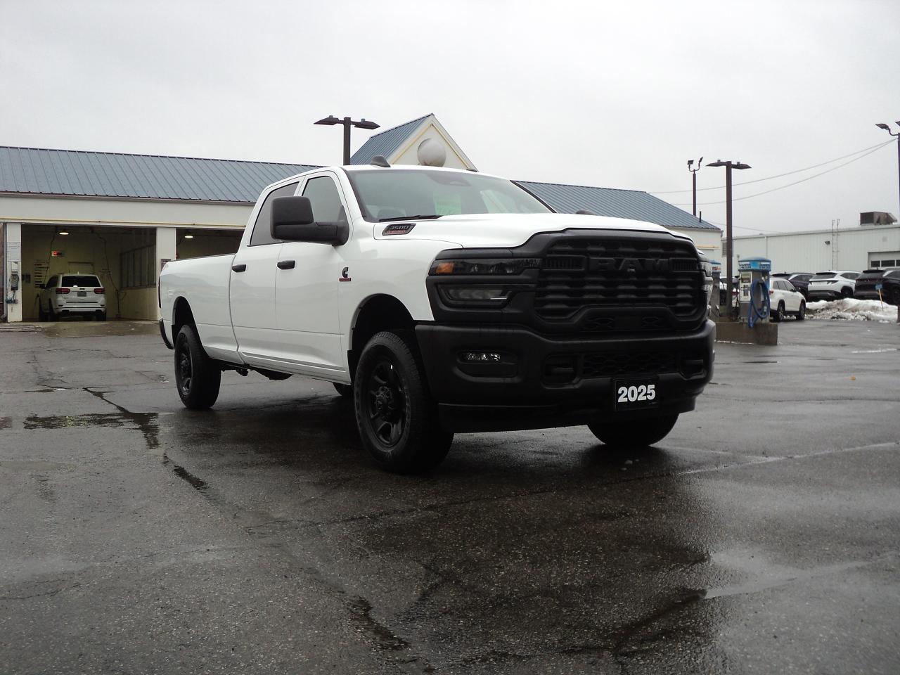 2025 RAM 3500 Tradesman CrewCab 4x4 6.7L6cylTurboDiesel 8' Box Photo