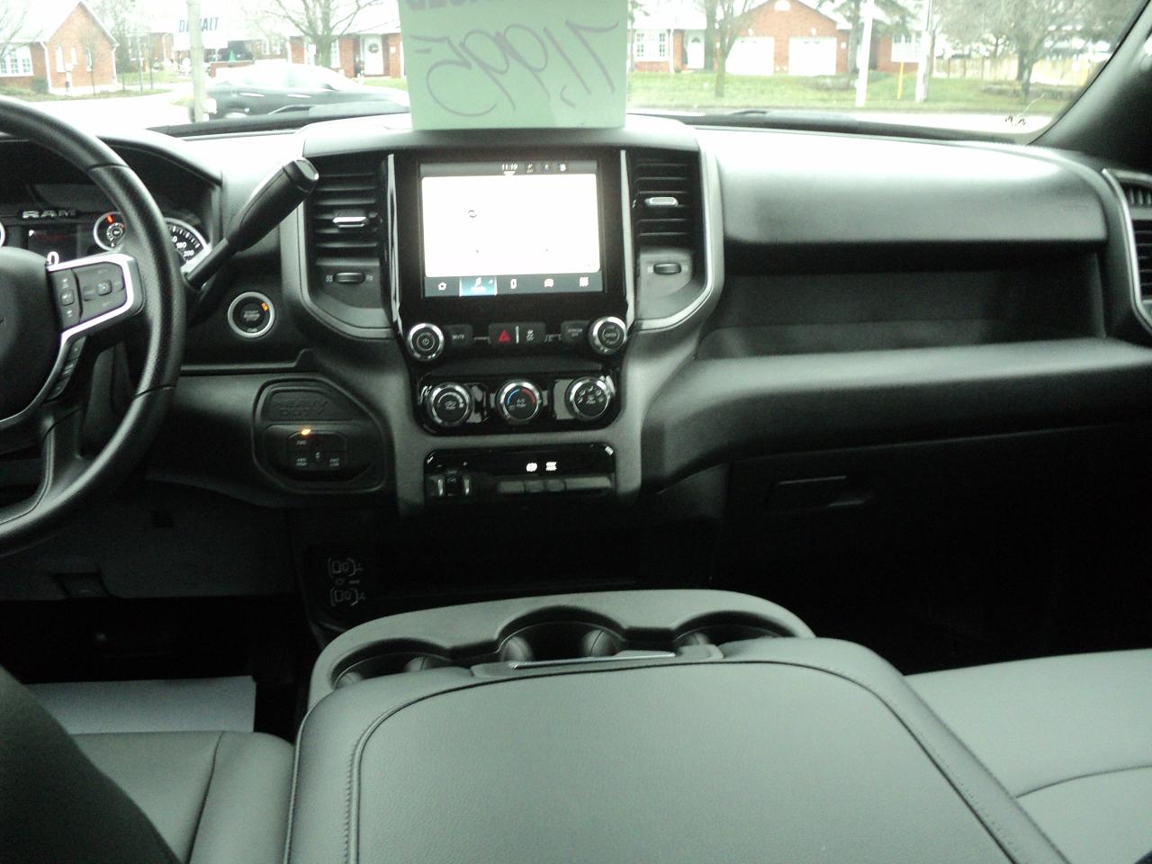 2025 RAM 3500 Tradesman CrewCab 4x4 6.7L6cylTurboDiesel 8' Box Photo