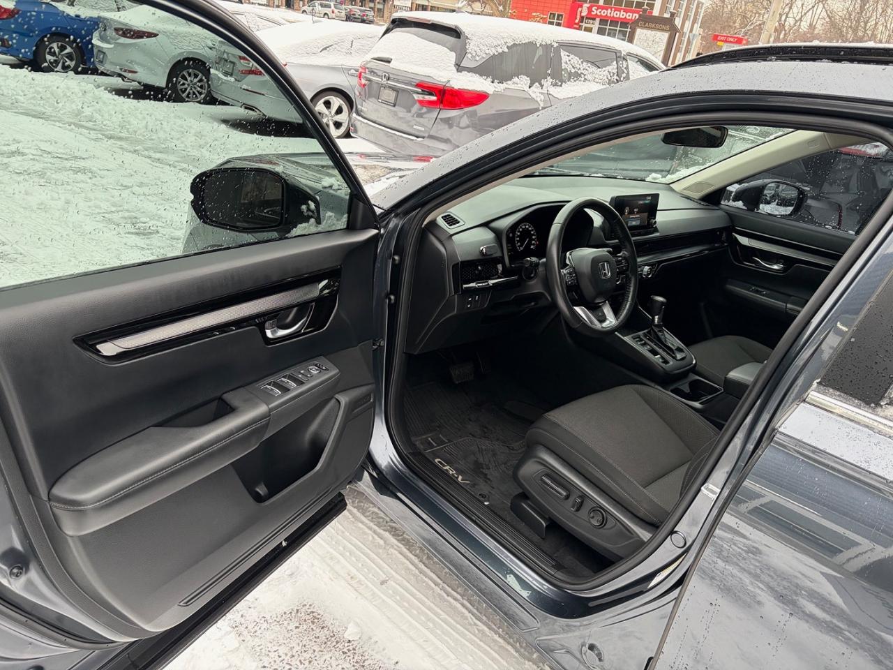 2023 Honda CR-V Sport Photo