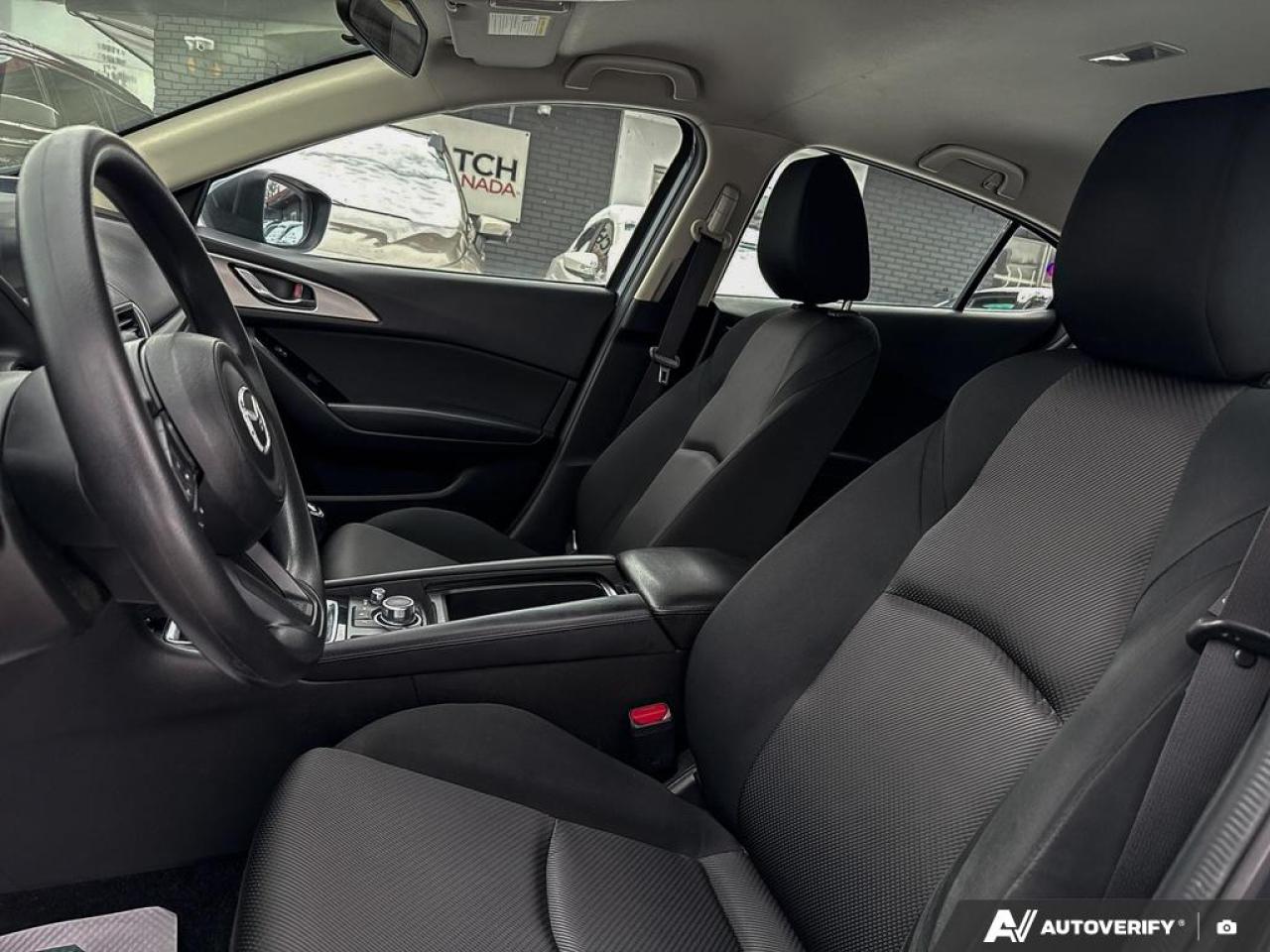 2018 Mazda MAZDA3 GX / NO ACCIDENTS / HATCH / MANUAL / BLUETOOTH Photo