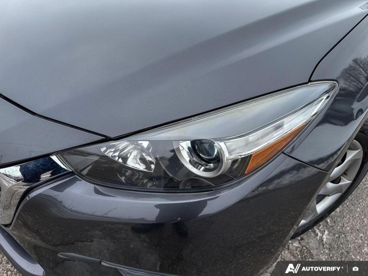 2018 Mazda MAZDA3 GX / NO ACCIDENTS / HATCH / MANUAL / BLUETOOTH Photo