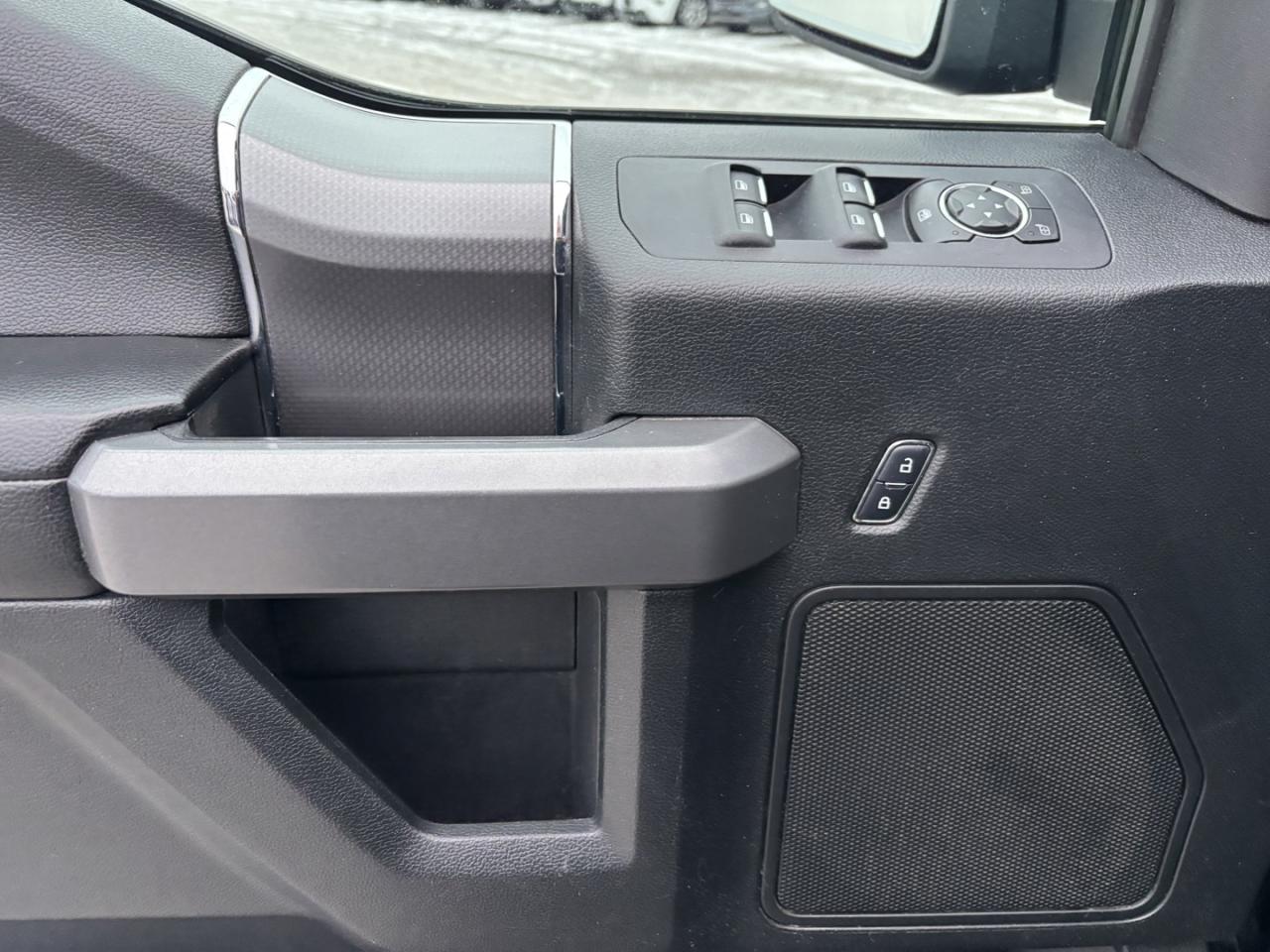 2016 Ford F-150 XLT Photo