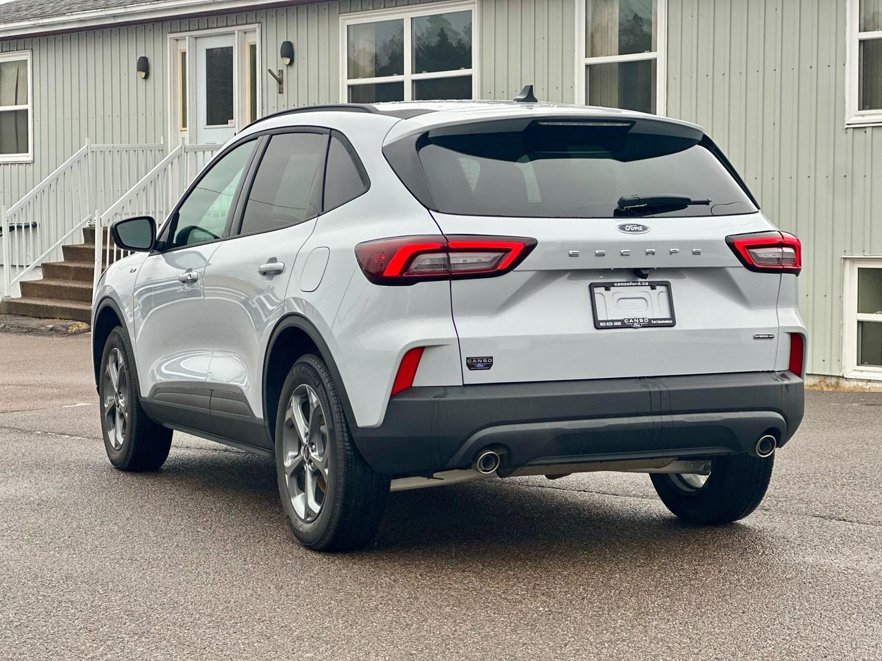 2026 Ford Escape ST-Line AWD Photo4