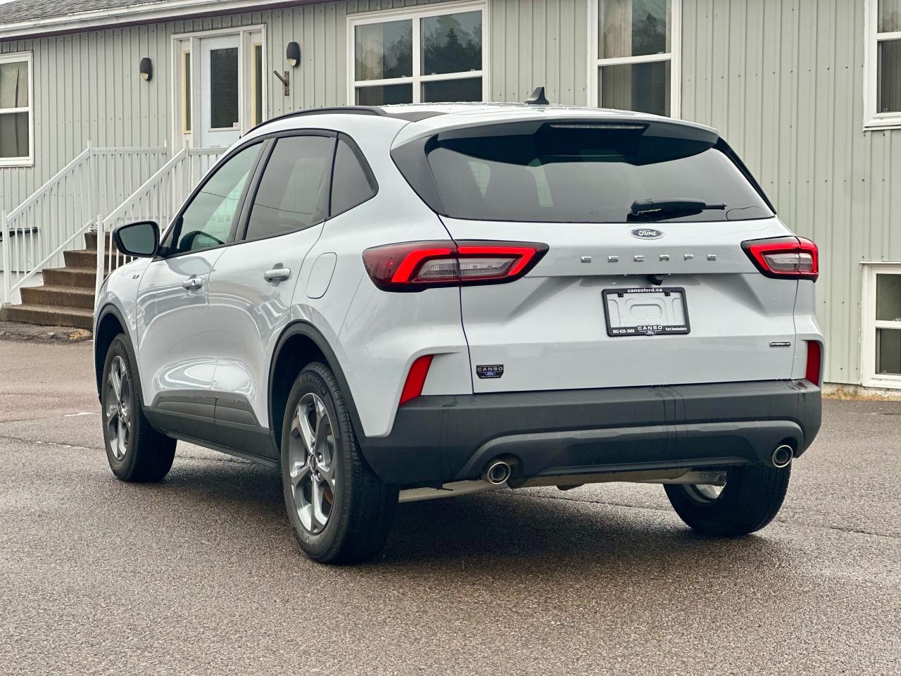 2026 Ford Escape ST-Line AWD Photo4