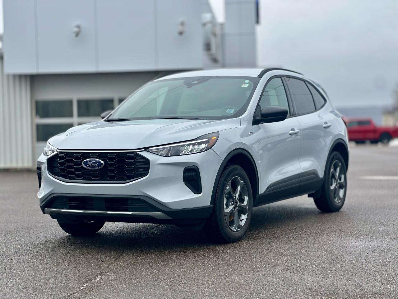 2026 Ford Escape ST-Line AWD Photo2