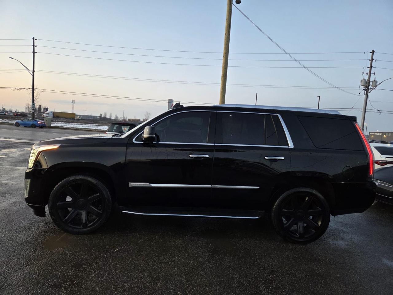 2016 Cadillac Escalade PREMIUM, SHORT BASE, NAVI, DVD, AS IS SPECIAL Photo