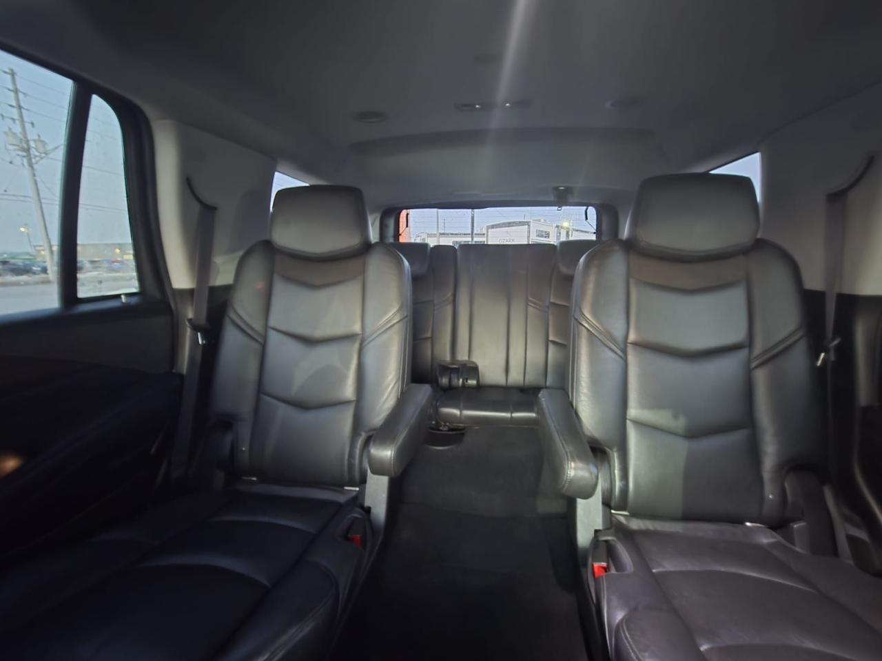 2016 Cadillac Escalade PREMIUM, SHORT BASE, NAVI, DVD, AS IS SPECIAL Photo