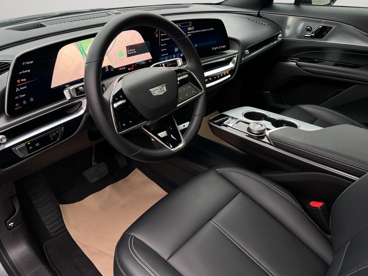 2024 Cadillac LYRIQ TECH - 12,000KMS - LEATHER - REVERSE CAMERA !!! Photo