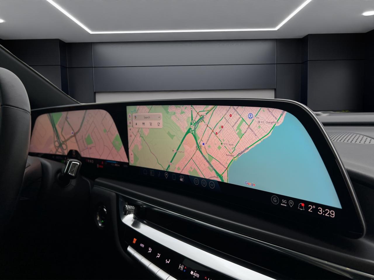 2024 Cadillac LYRIQ TECH - 12,000KMS - LEATHER - REVERSE CAMERA !!! Photo