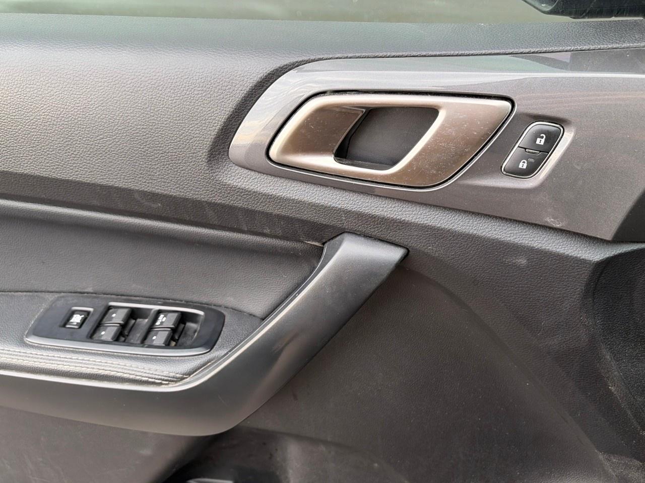 2020 Ford Ranger LARIAT 4WD SuperCrew 5' Box Photo