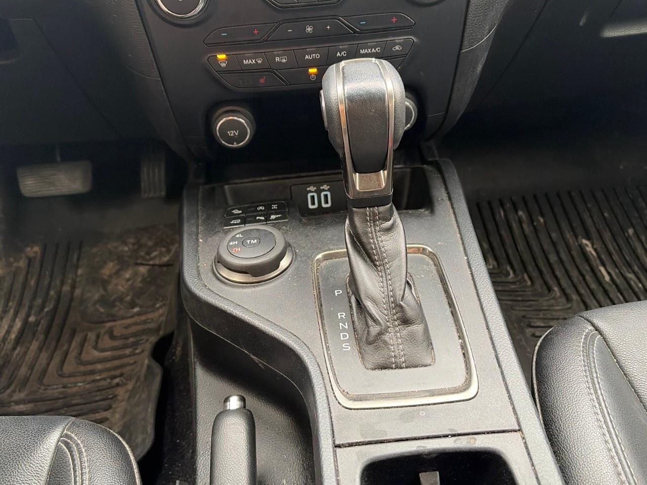 2020 Ford Ranger LARIAT 4WD SuperCrew 5' Box Photo