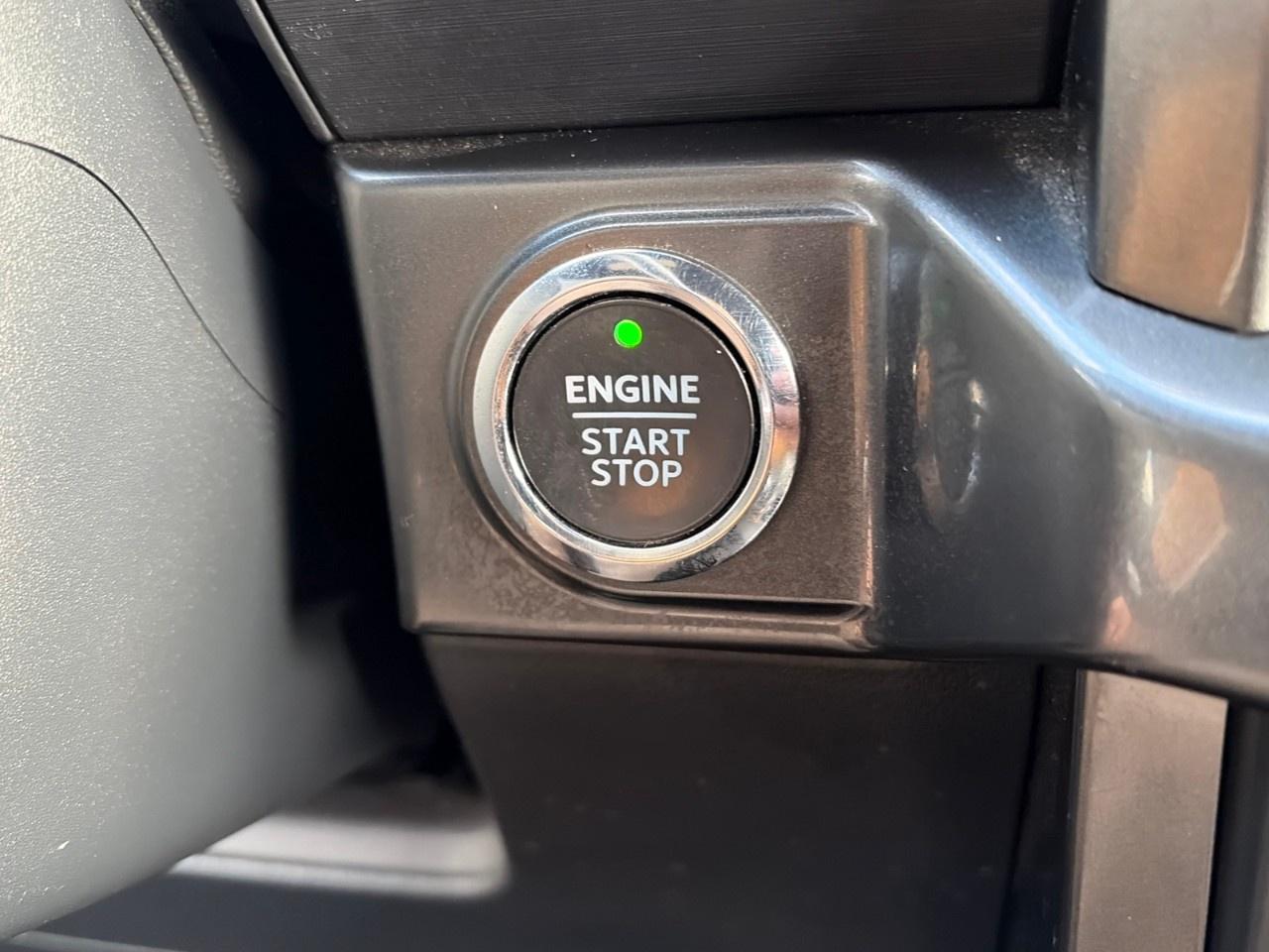 2022 Ford F-150 XLT 4WD SuperCrew 5.5' Box Photo