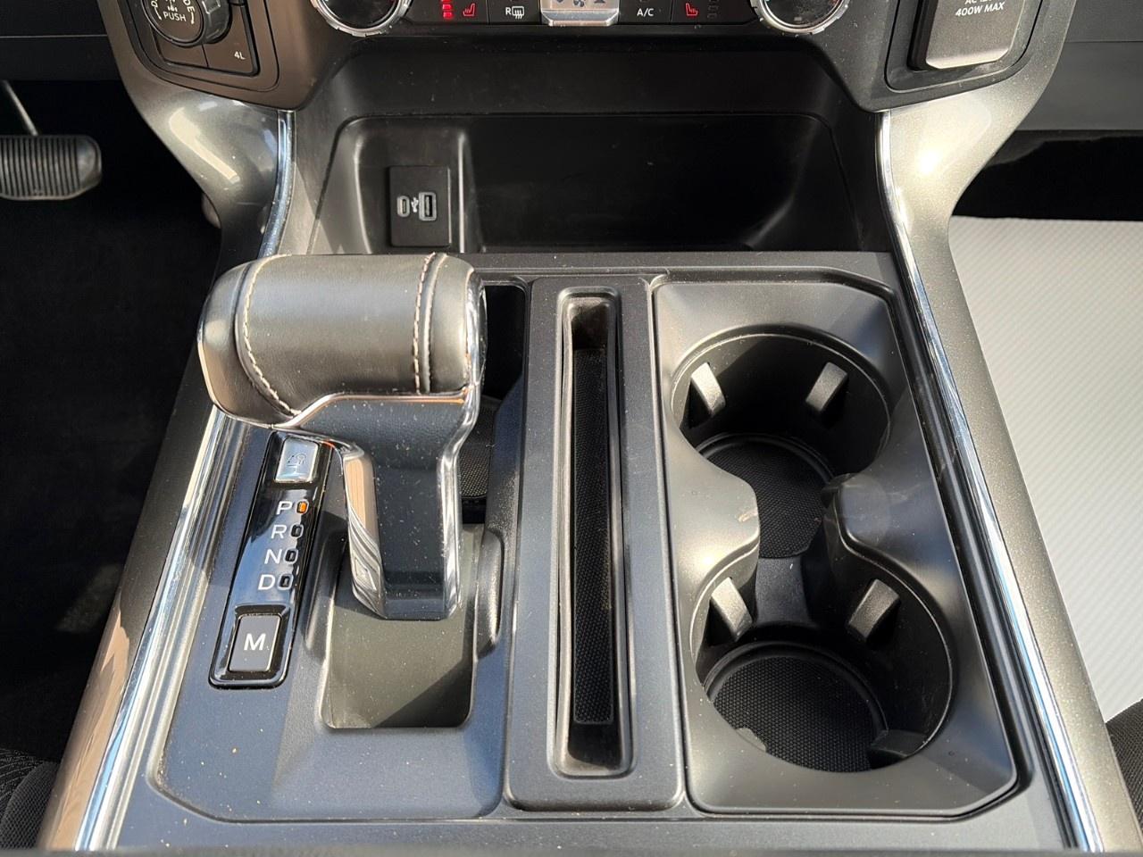 2022 Ford F-150 XLT 4WD SuperCrew 5.5' Box Photo