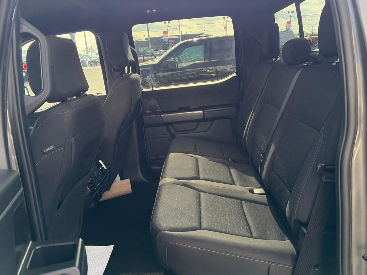 2022 Ford F-150 XLT 4WD SuperCrew 5.5' Box Photo