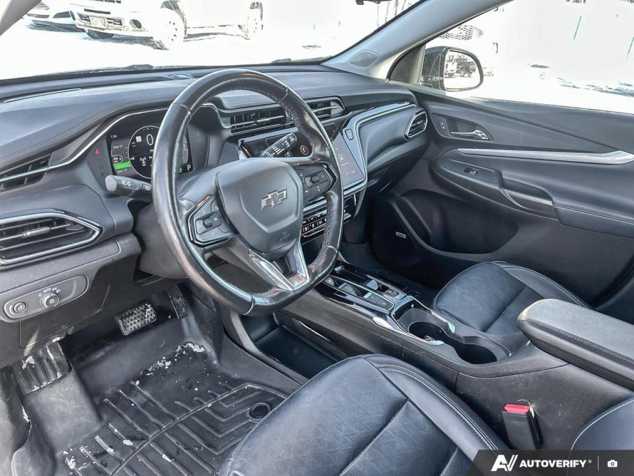 2023 Chevrolet Bolt EUV Premier HEATED AND VENTILATED SEATS | POWER SUNROOF | NAVI Photo