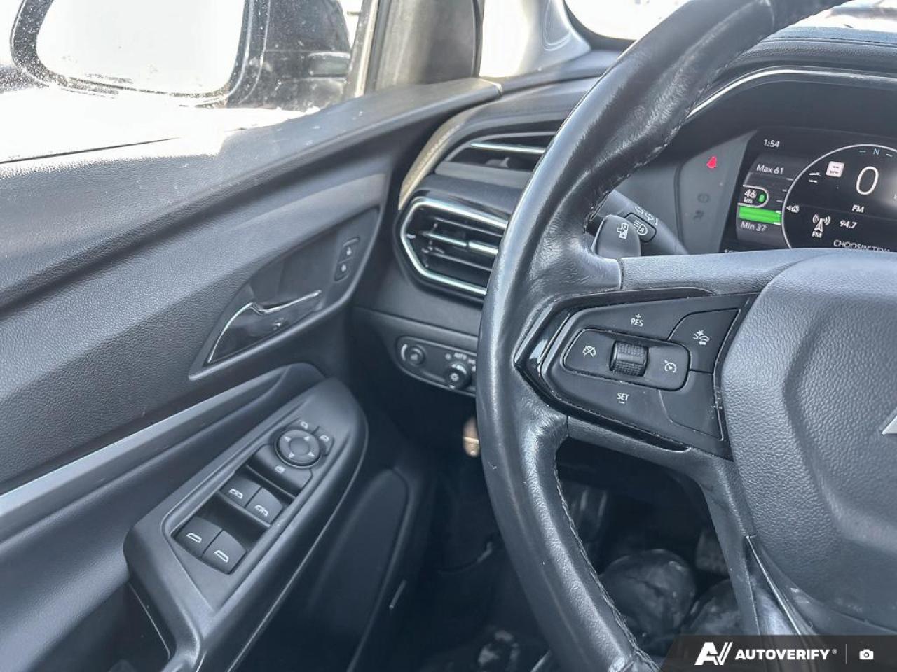 2023 Chevrolet Bolt EUV Premier HEATED AND VENTILATED SEATS | POWER SUNROOF | NAVI Photo