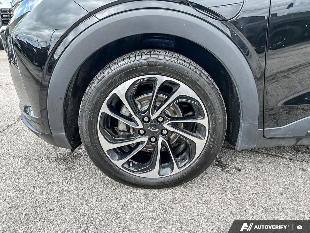 2023 Chevrolet Bolt EUV Premier HEATED AND VENTILATED SEATS | POWER SUNROOF | NAVI Photo