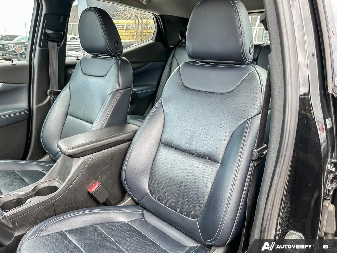 2023 Chevrolet Bolt EUV Premier HEATED AND VENTILATED SEATS | POWER SUNROOF | NAVI Photo