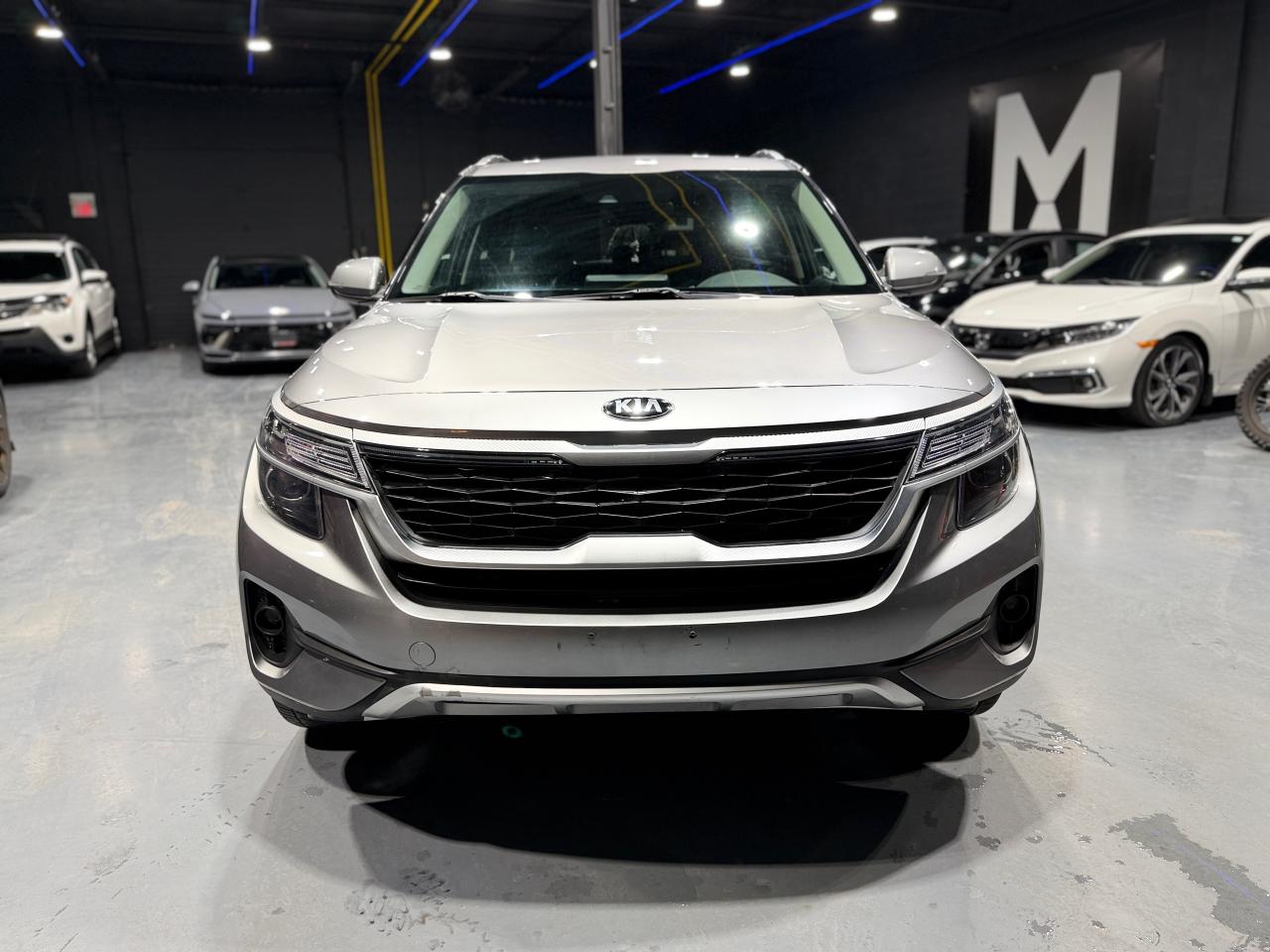 2021 Kia Seltos EX AWD Photo2