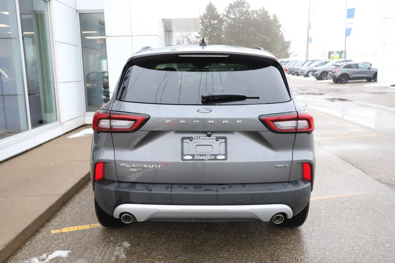 2026 Ford Escape Platinum AWD Photo4