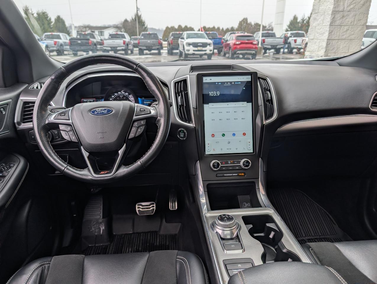 2021 Ford Edge ST Photo