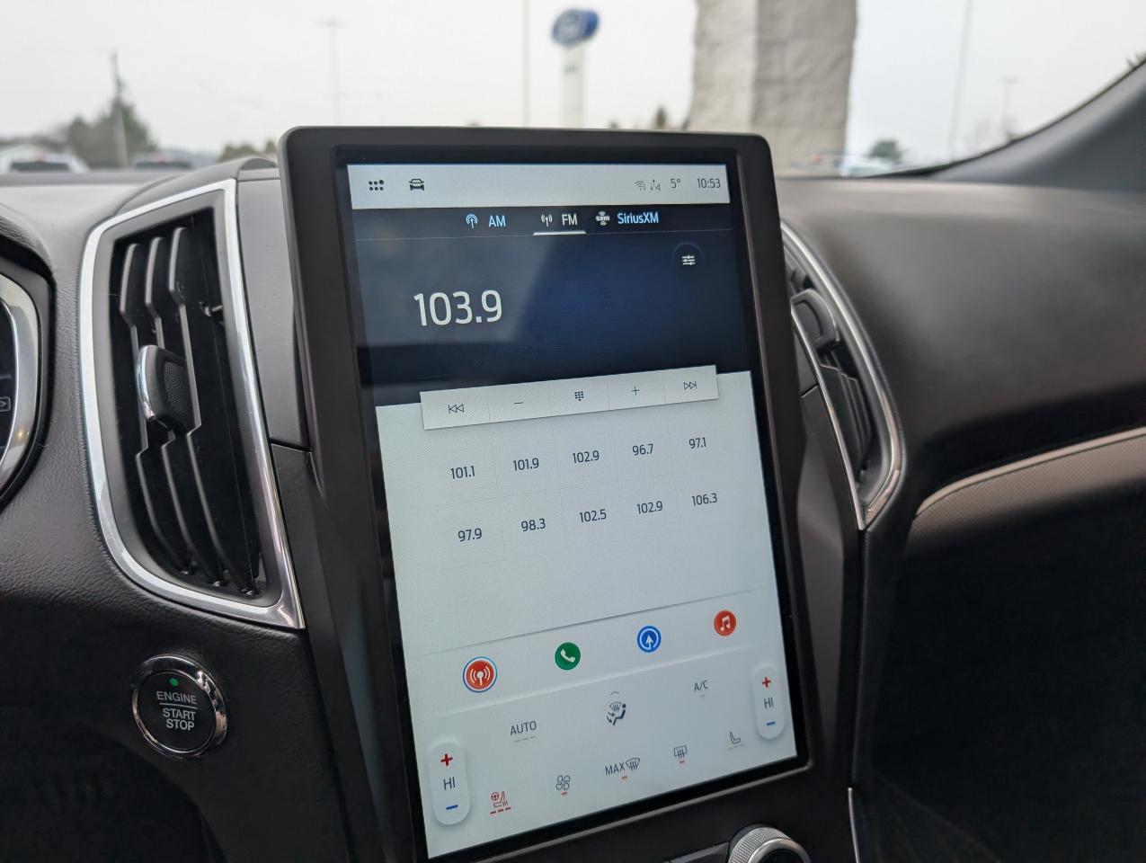 2021 Ford Edge ST Photo