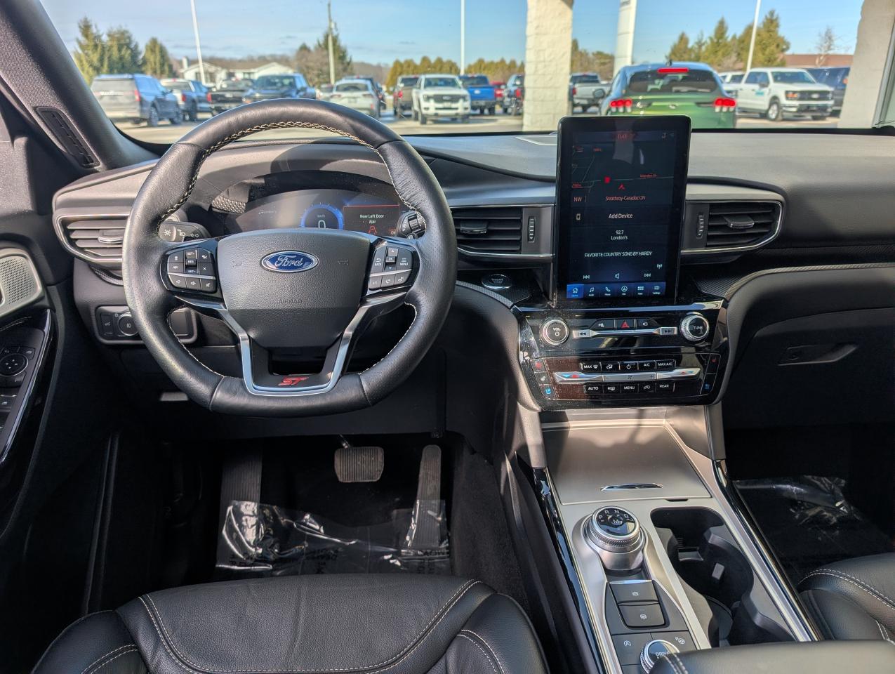 2022 Ford Explorer ST Photo